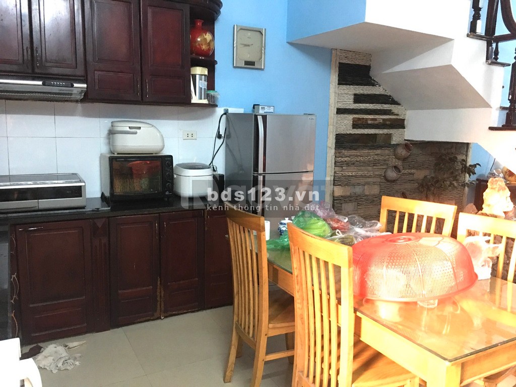 Cho thuê nhà 3 tầng, hướng ĐN, cơ bản đủ nội thất, khu TT Địa chất Mai Lâm, Đông Anh, gần QL3