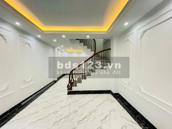 Chính chủ nhờ bán: nhà đẹp xây 5 tầng - Hoàng Mai - diện tích 50m2 - lh: 0868047285