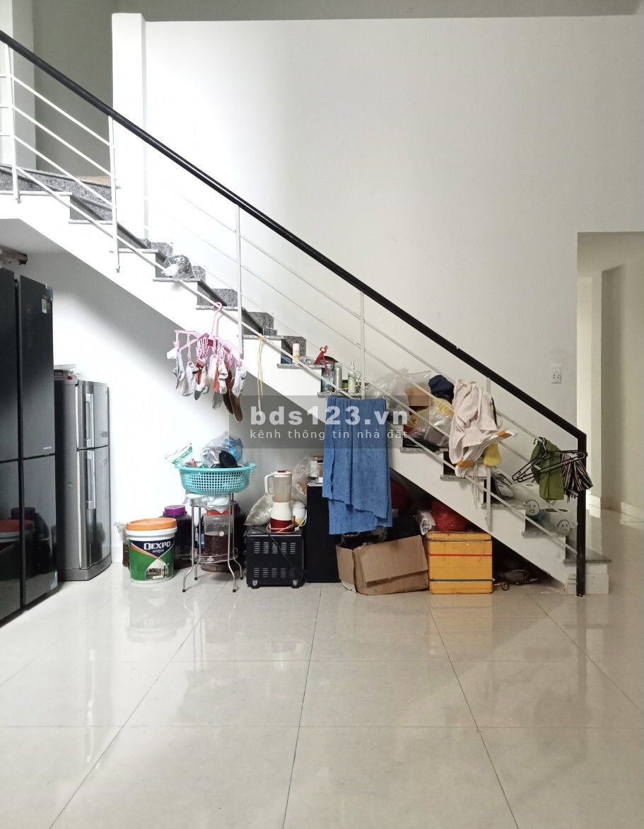 Cho thuê nhà nguyên căn gác đúc sát mới đẹp gần chợ Cẩm Lệ giá 6 triệu