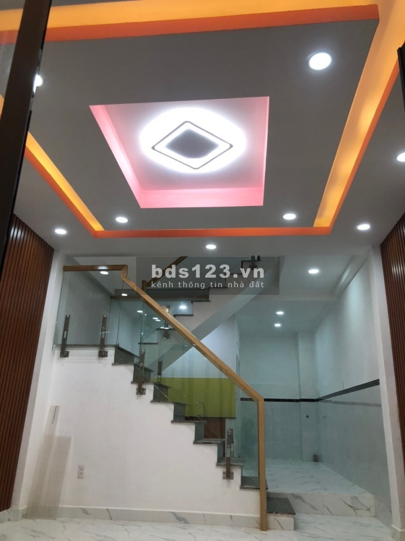 Bán nhà mới không tì vết - dọn về ở ngay - quận Bình Thạnh - nhỉnh 4 tỷ