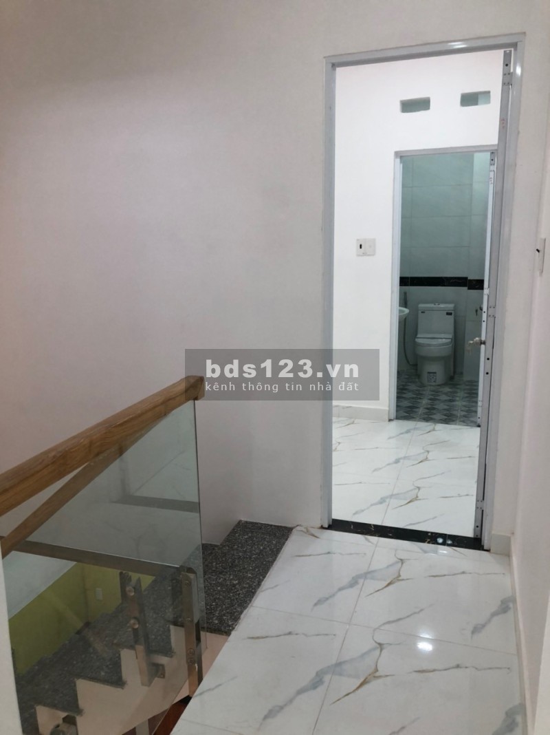 Bán nhà mới không tì vết - dọn về ở ngay - quận Bình Thạnh - nhỉnh 4 tỷ