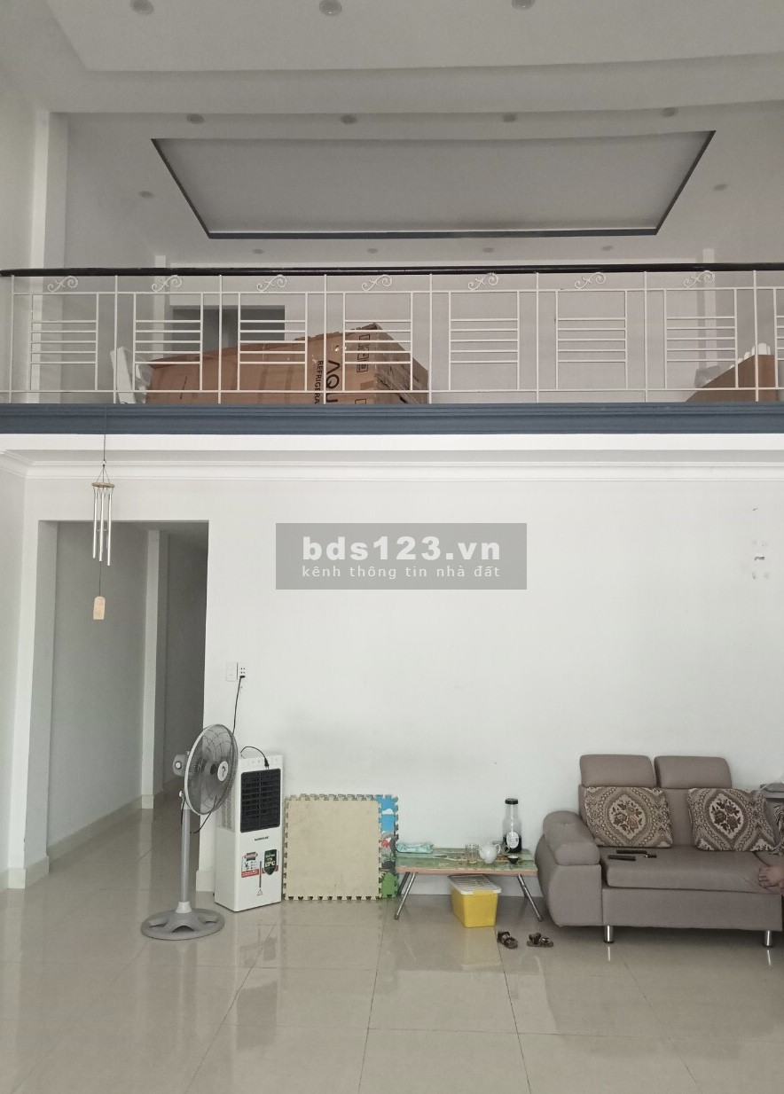 Cho thuê nhà nguyên căn gác đúc sát mới đẹp gần chợ Cẩm Lệ giá 6 triệu