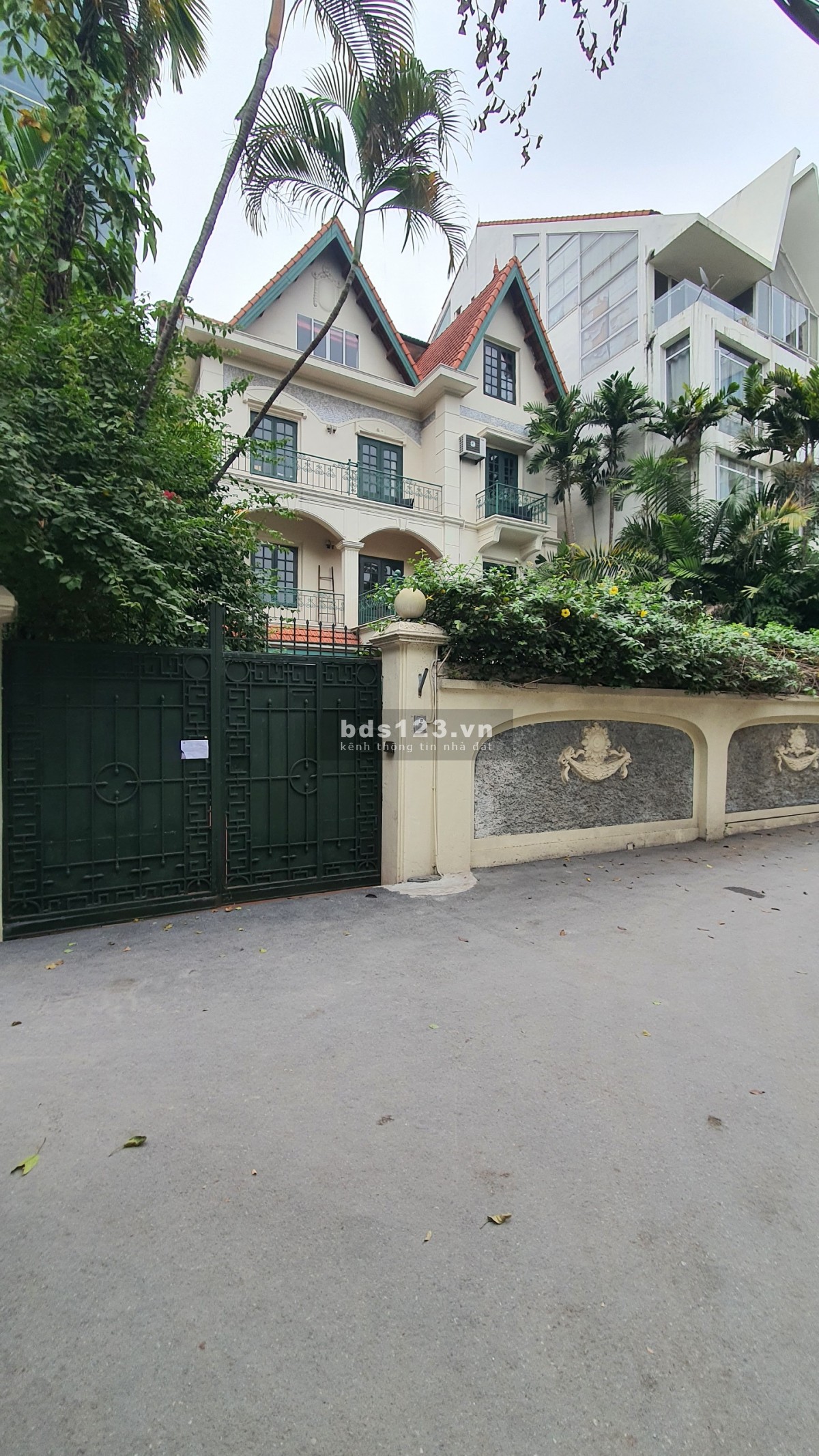 Bán biệt thự phố Thái Hà, Đống Đa. Dt 250m, 4T, MT 7,5m, 55 Tỷ. Cực Hiếm, Để ở đẳng cấp, Làm Vp đỉnh