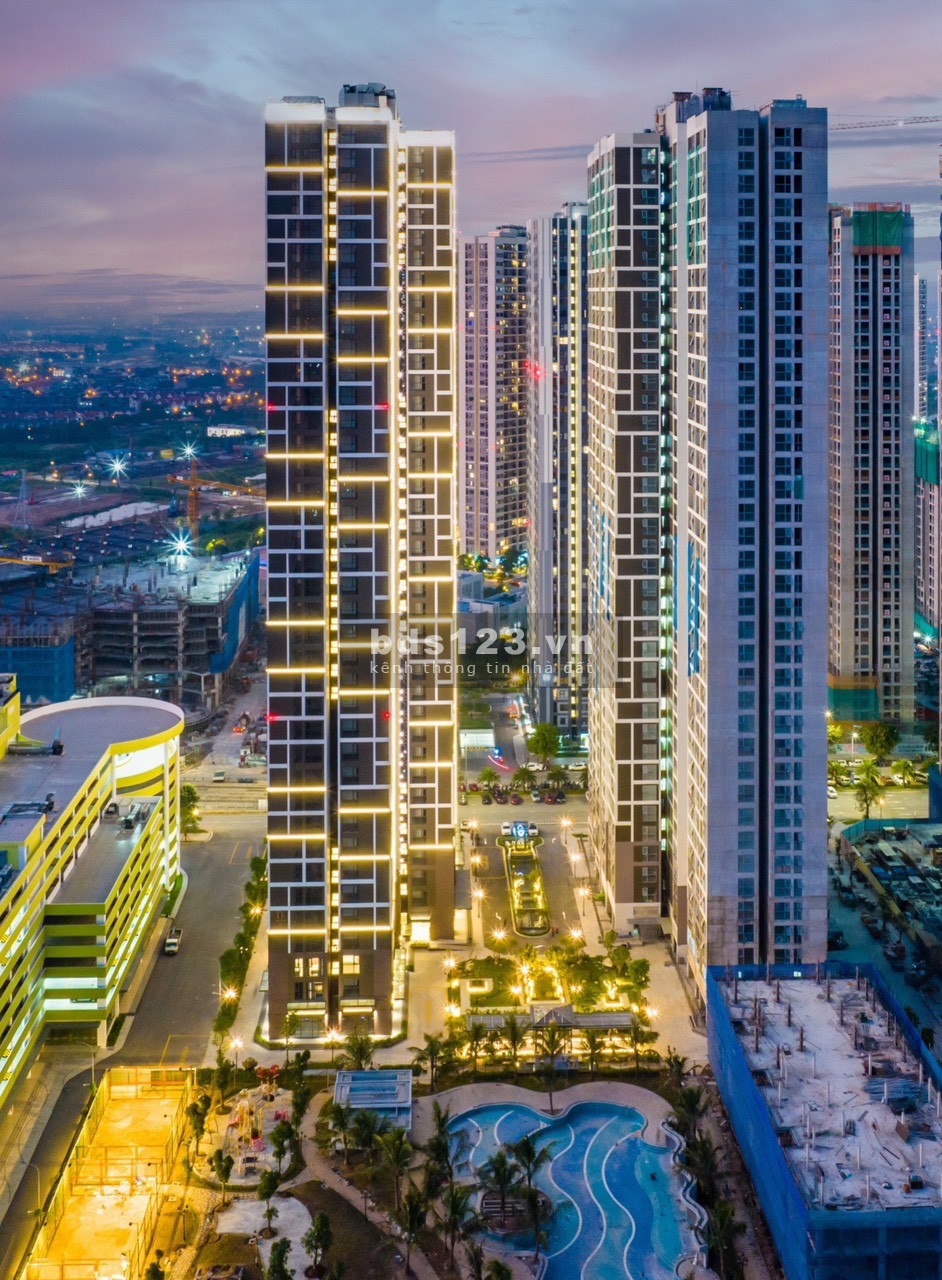 Bán căn hộ hoa hậu góc 2PN chiết khấu đến 18,8% tòa TK2 view hồ Vinhomes Smart CIty giá 3.6 Tỷ