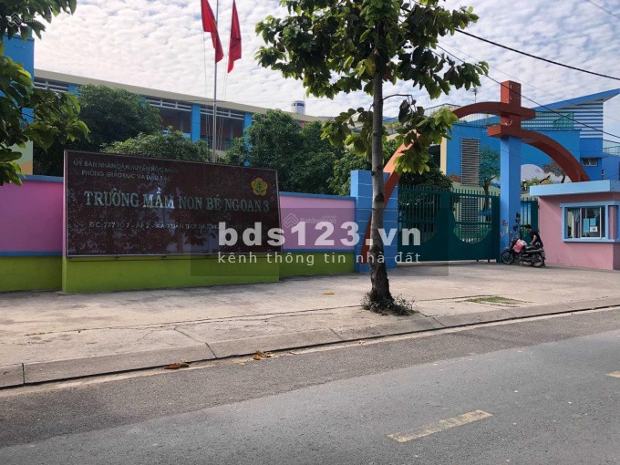 Cho Thuê Nhà Mặt Tiền Phan Văn Hớn 1 Trệt 1 Lầu