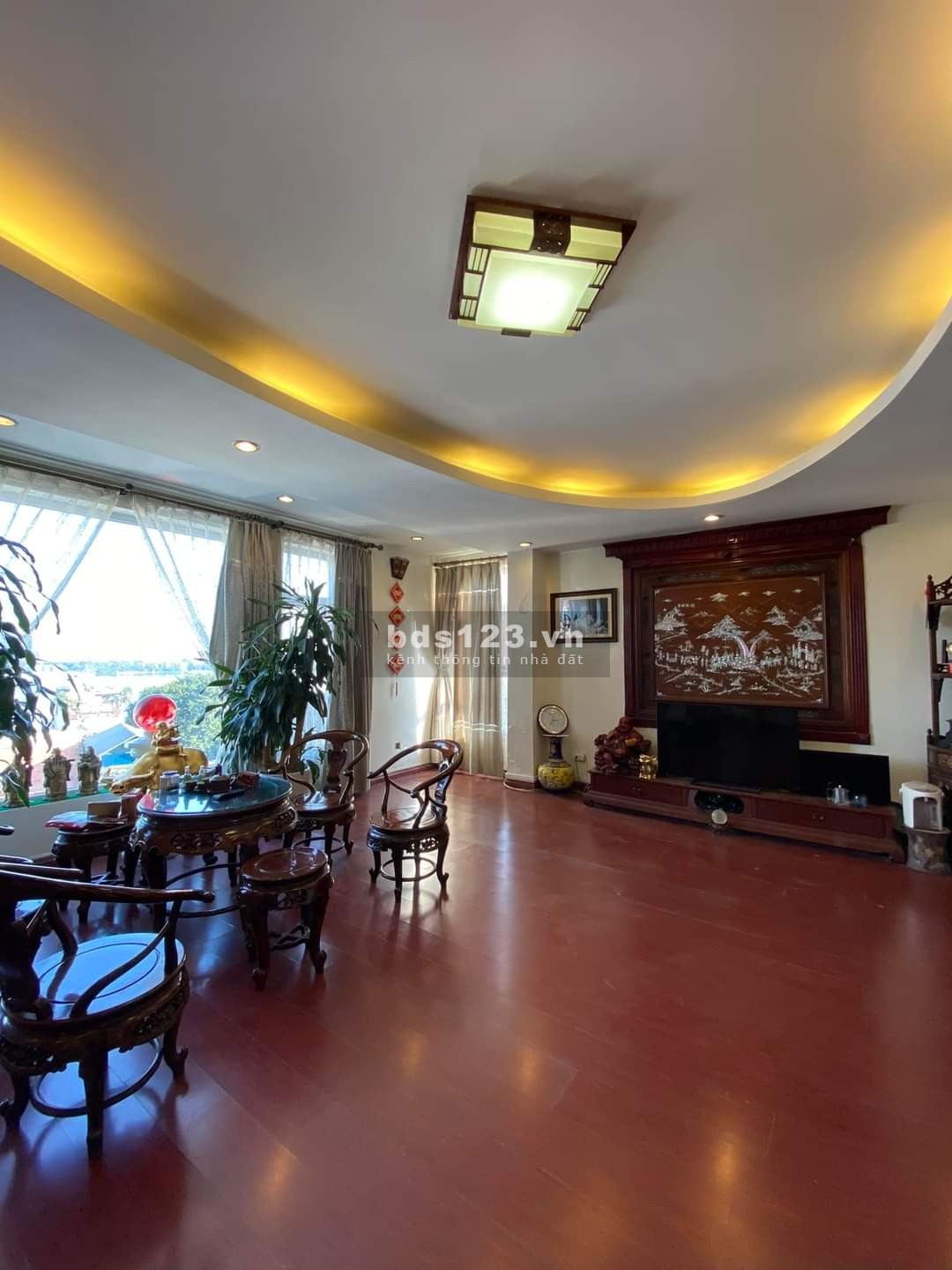 Hàng hiếm! Bán nhà Phố Lạc Long Quân, Tây Hồ, 150m2,, 8 tầng thang máy, MT 8m, view hồ , giá 55 tỷ.