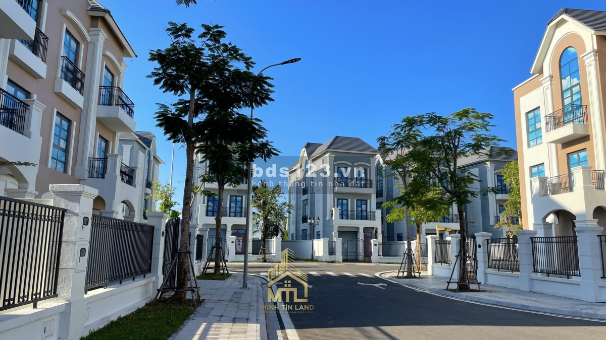 Bán gấp biệt thự 200m2 khu compound chỉ 23 tỷ BTP