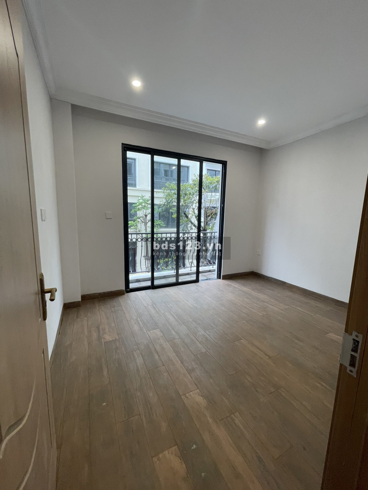 CHO THUÊ BIỆT THỰ, LIỀN KỀ, SHOPHOUSE CHỈ 4 TR , ĐÃ HOÀN THIỆN, VỪA KD & Ở, VINHOMES OCEAN PARK 2