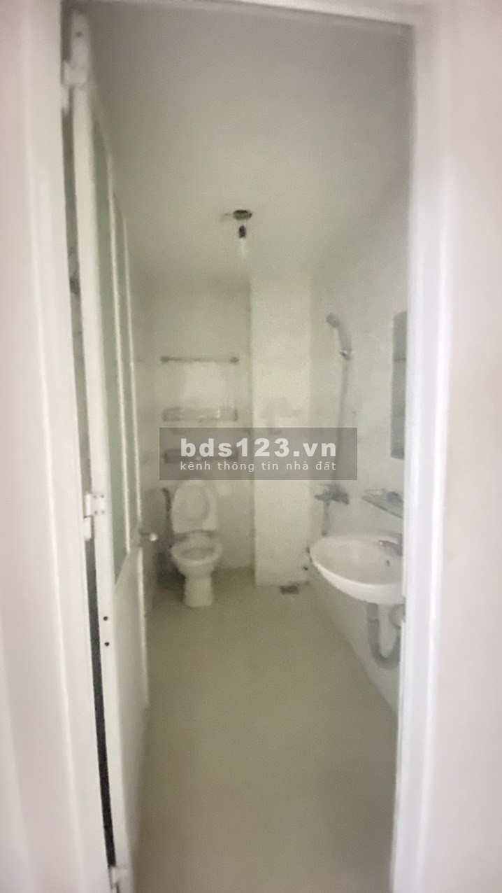 Cho Thuê Nhà Mặt Tiền Phan Văn Hớn 1 Trệt 1 Lầu