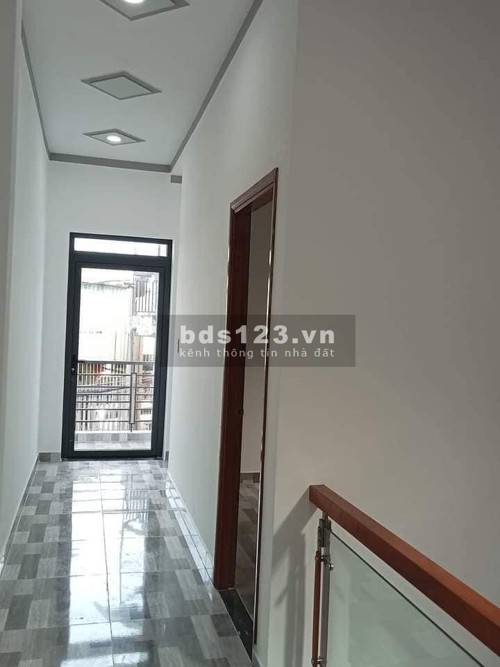 Bán nhà mới xây đường Bùi Hữu Nghĩa ngay chợ đồnphường bửu Hòa
