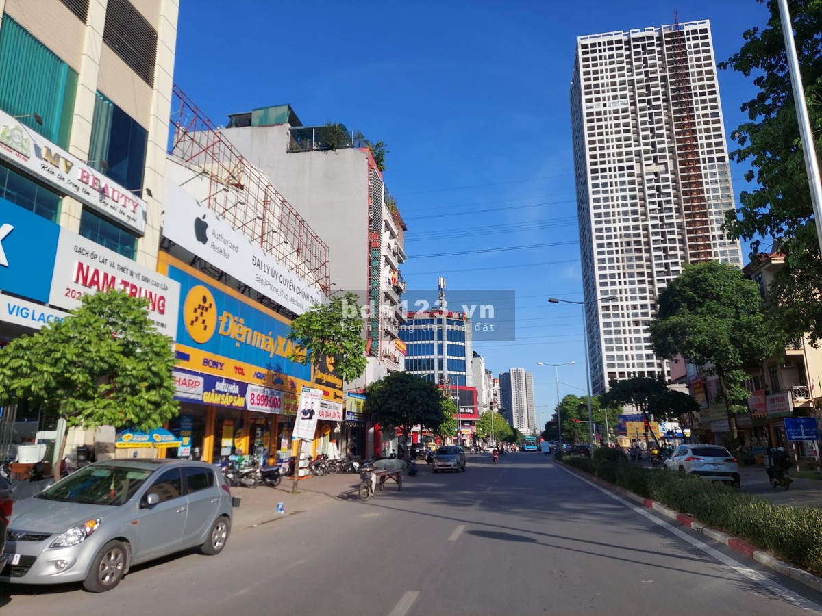 Cho thuê nhà mặt phố Đại Mỗ - Nam Từ Liêm 80m2x 5tầng thông Sàn, nội thất đẹp ô tô thang máy nhập KD