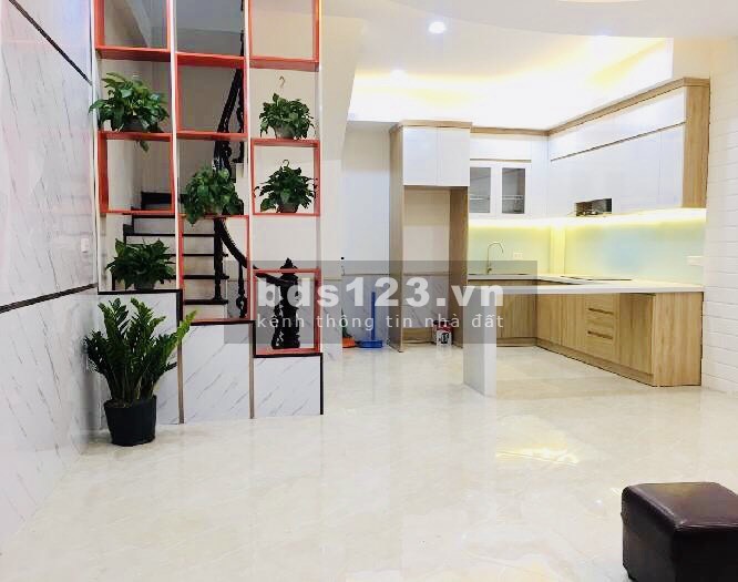 Bán nhà Lê Đức Thọ, Mỹ Đình 2, Nam Từ Liêm, nhỉnh 5 tỷ, nhà đẹp 2 mặt thoáng, gần ô tô