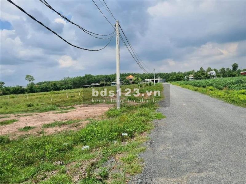 Tại KCN Minh Hưng Hàn Quốc Chơn Thành tôi có lô đất thổ cư gần 200m2 cần bán