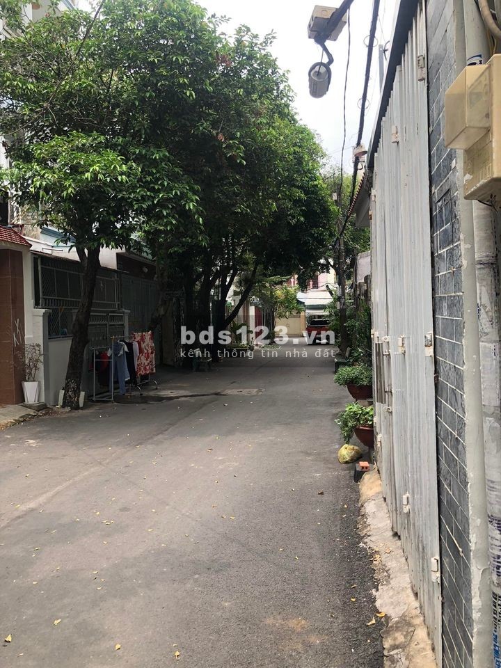 Bán nhà Nguyễn Du p7 Gò Vấp 50m2,chỉ 4 tỷ, hẻm xe hơi, 4 x 14 ,3 tầng , vị trí đắc địa giá tốt