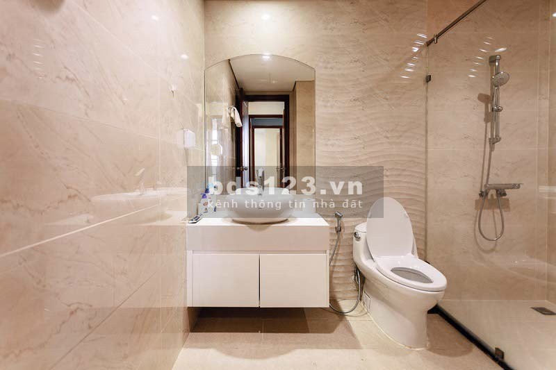 Bán nhà Nguyễn Du p7 Gò Vấp 50m2,chỉ 4 tỷ, hẻm xe hơi, 4 x 14 ,3 tầng , vị trí đắc địa giá tốt