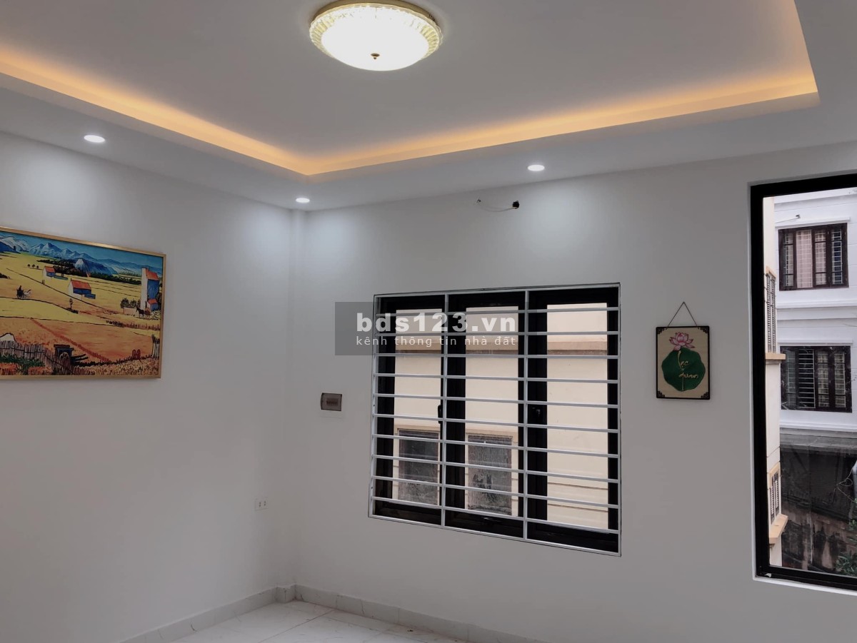 Hiếm! Bán nhà Phú Đô, Mỹ Đình 33m2x5t full đồ, cách oto vài bước chân chỉ 3,25 tỷ