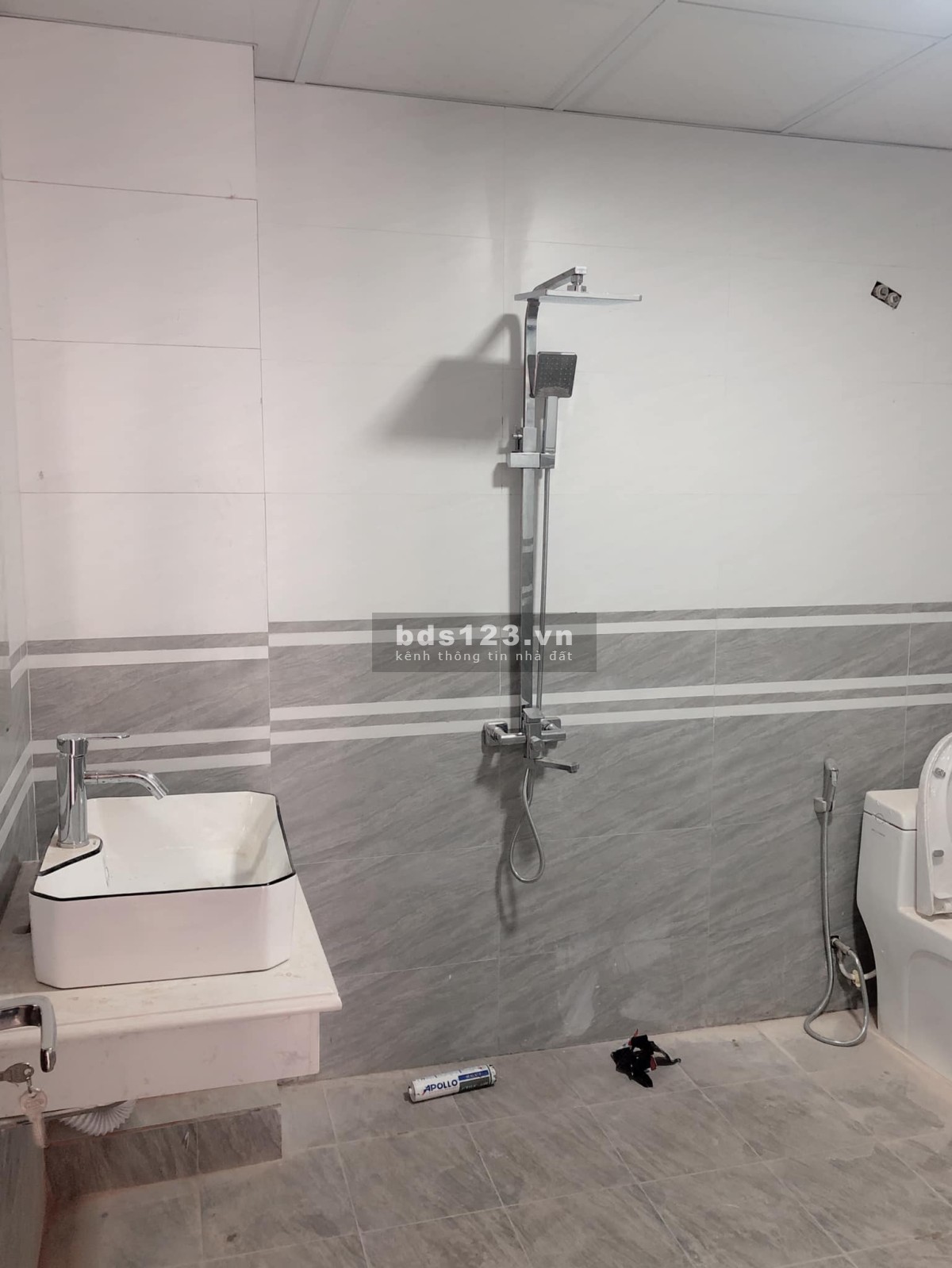 Hiếm! Bán nhà Phú Đô, Mỹ Đình 33m2x5t full đồ, cách oto vài bước chân chỉ 3,25 tỷ