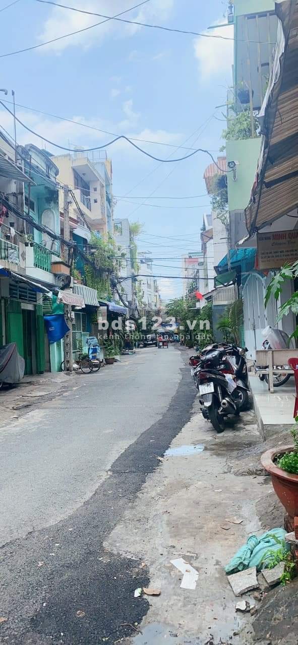 Gía 2 tỷ 450, 2pn - Bán nhà Lý Thường Kiệt, phường 8, Tân BÌnh, hẻm 3 gác