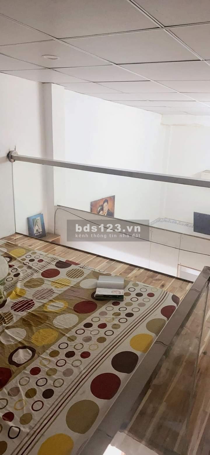 Gía 2 tỷ 450, 2pn - Bán nhà Lý Thường Kiệt, phường 8, Tân BÌnh, hẻm 3 gác