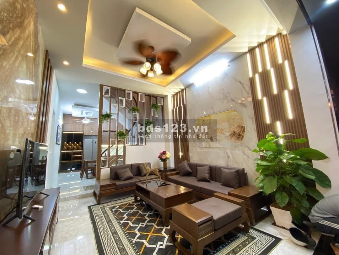 Bán nhà riêng gần phố - Gần ô tô - Ngõ thông rộng - Nhà mới