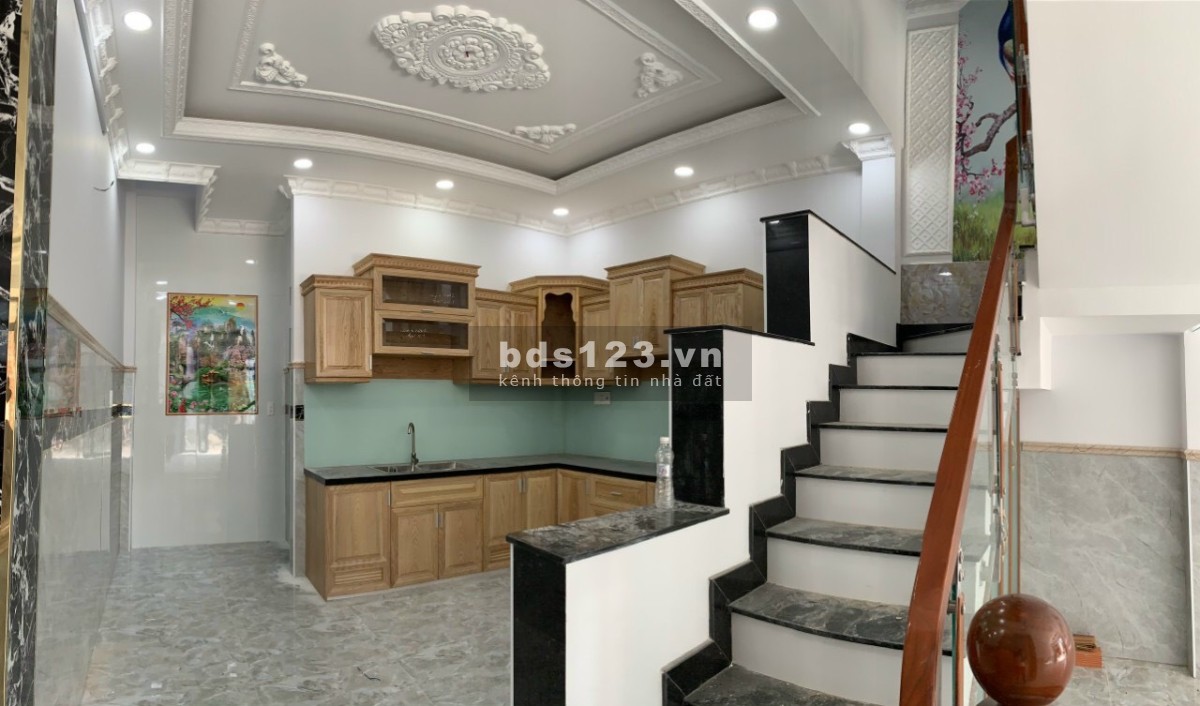 Bán nhà mới xây 1 trệt 3 lầu, 4x15m, giá 3.650 tỷ, Liên khu 4 - 5, Q. Bình Tân