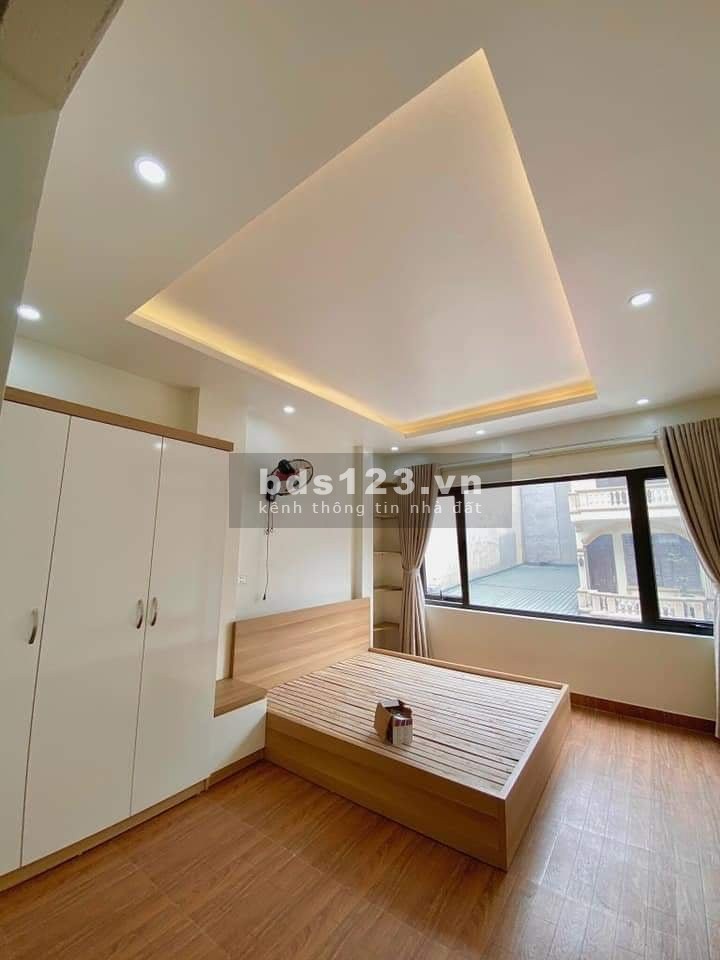 Bán nhà mặt tiền Trần Quốc Vượng, Cầu Giấy, lô góc 3 mặt thoáng, 5 tầng, kinh doanh 60M2,
