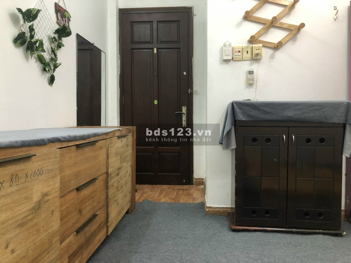 Cho thuê phòng trọ 18m2 Hồ Văn Huê giờ tự do máy lạnh 3tr/th