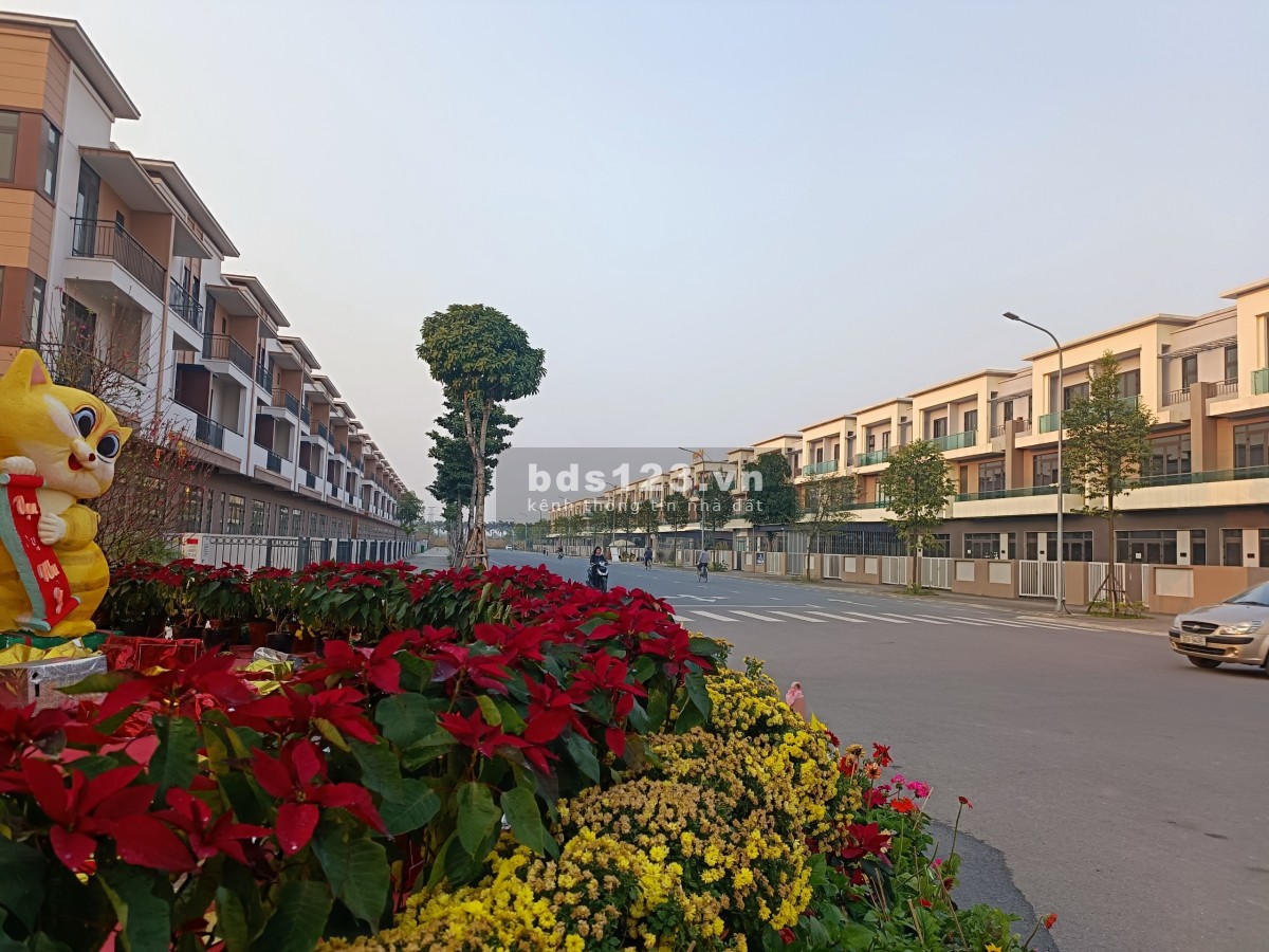 Bán nhà mặt tiền shophouse đường 26m giá yêu thương.