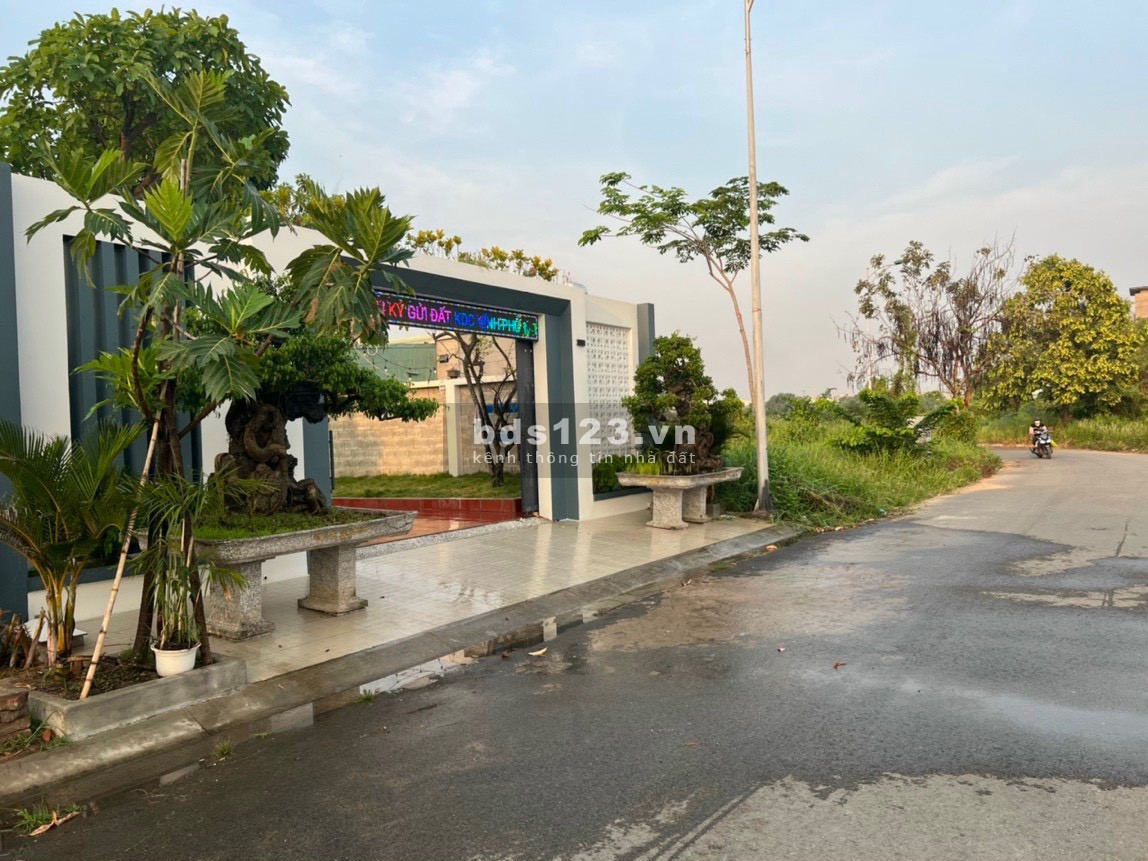Ngộp ngân hàng bán nhanh mảnh đất để trả nợ 123m2(6x21m), sát bệnh quốc tế hạnh phúc, dân cư đông
