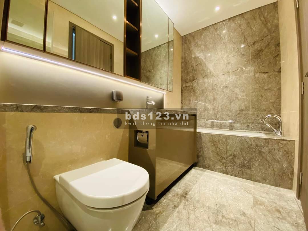 Cho thuê căn hộ cao cấp 3PN Full NT tại The Marq view đẹp giá chỉ 71tr/tháng.