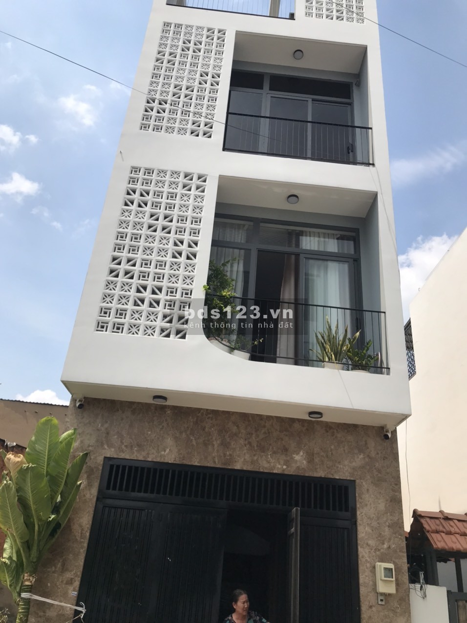 Bán nhà 4 tấm giá 5 tỷ 480, 4x15m, đường Phạm Đăng Giảng, Bình Tâ