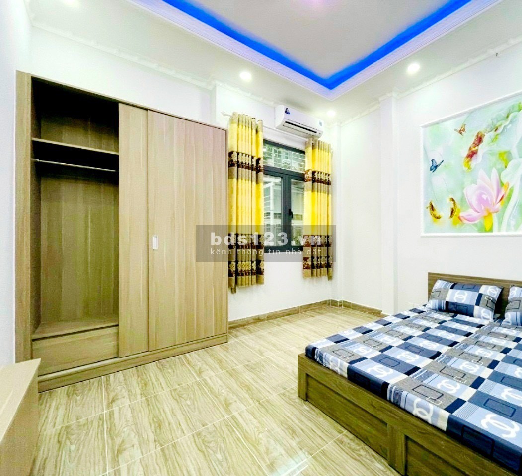 Bán nhà 2 lầu, giá 2 tỷ 650 triệu ngay Lê Trọng Tấn, sát Aeon Tân Phú