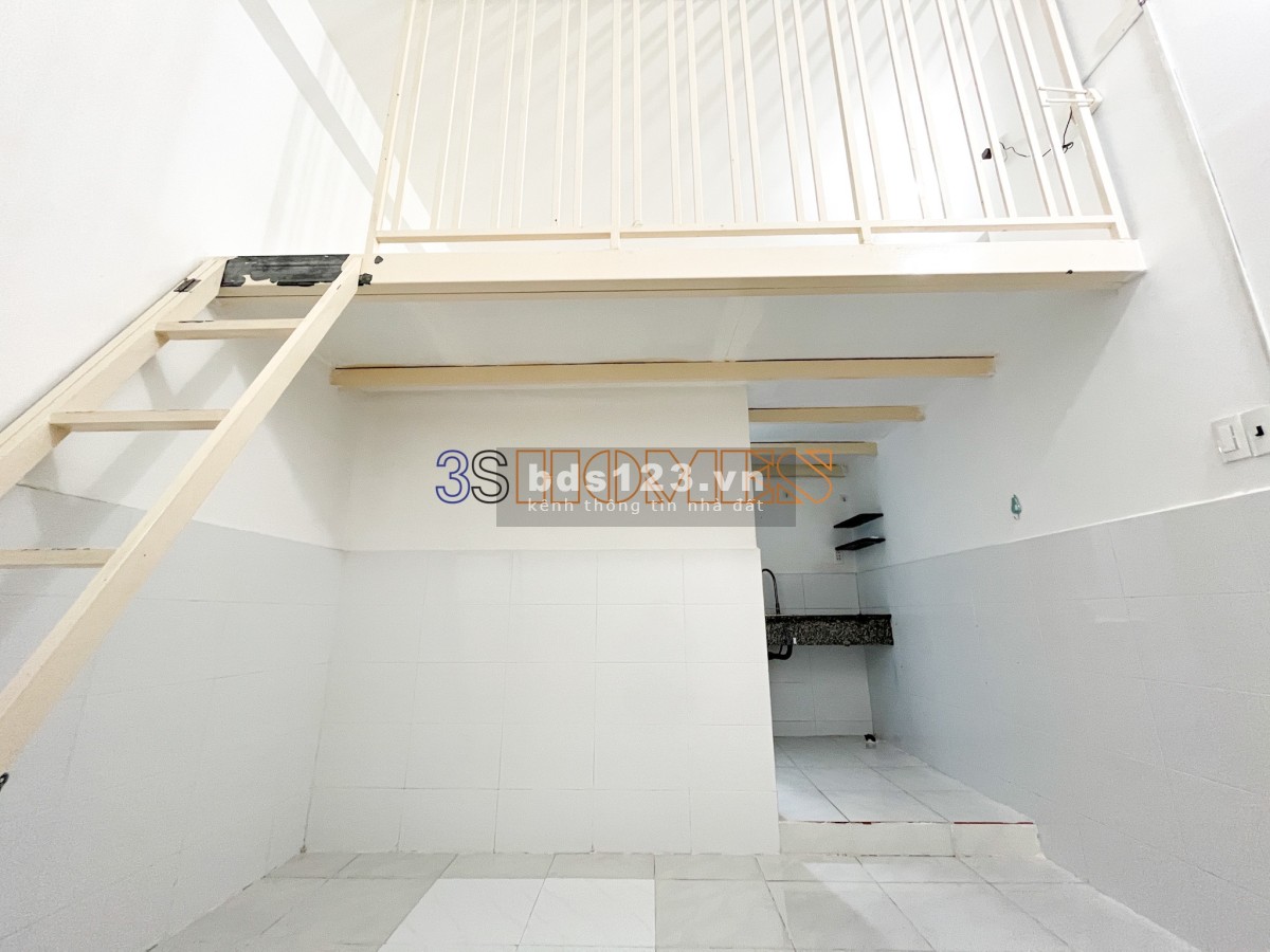Phòng có gác gần chợ Tân Trụ, có bảo vệ 24/24