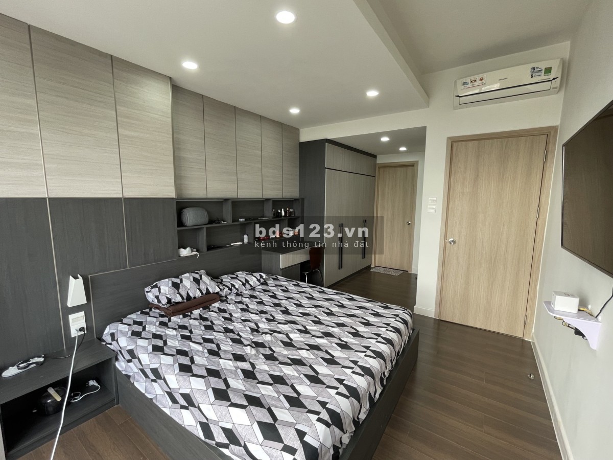 Tin thật, cần bán căn hộ 2pn The Sun Avenue, diện tích 76m2, view sông hướng Đông Nam, giá 3,950 tỷ