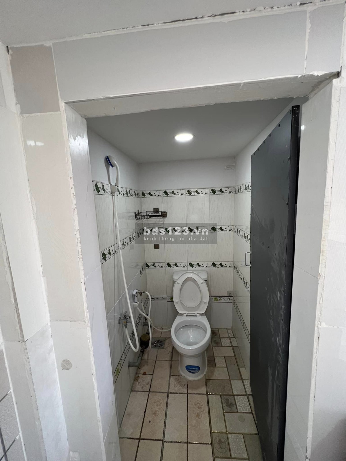 Cho thuê phòng trọ. Nhà trọ mới xây giờ tự do 60/26 đường Bình Trị Đông ( Đường đất mới củ )