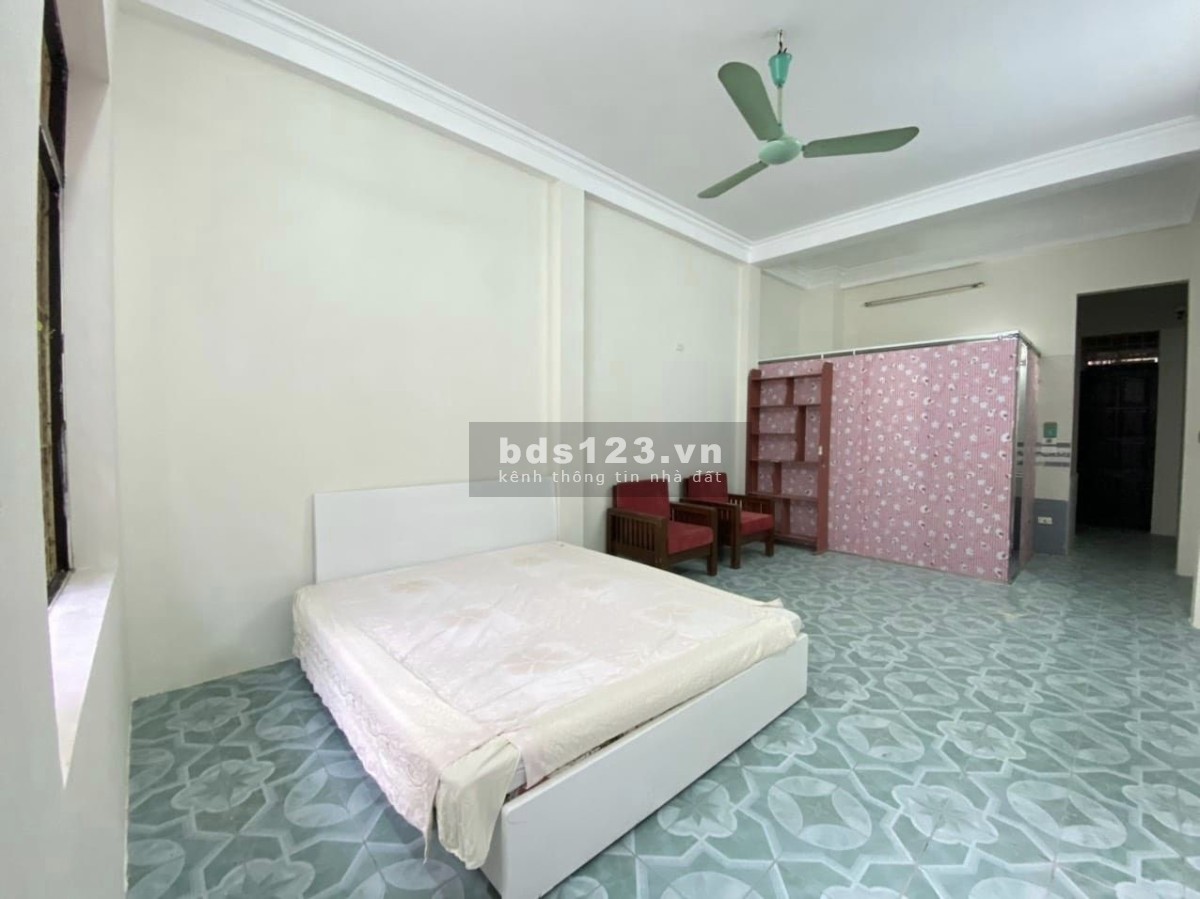 Bán nhà Thổ Quan, quận Đống Đa. Dt 55m, 4T, MT 4m, 10 Tỷ. Phân Lô, Ô tô tránh đỗ, KD online, làm Vp