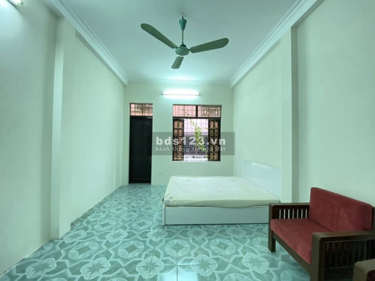 Bán nhà Thổ Quan, quận Đống Đa. Dt 55m, 4T, MT 4m, 10 Tỷ. Phân Lô, Ô tô tránh đỗ, KD online, làm Vp