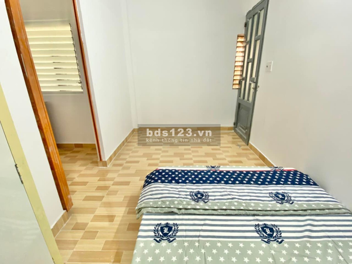 72m2 Bùi Quang Là p12 GV đang cho thuê 22tr/th giảm 5.3t còn 4.3 tỷ