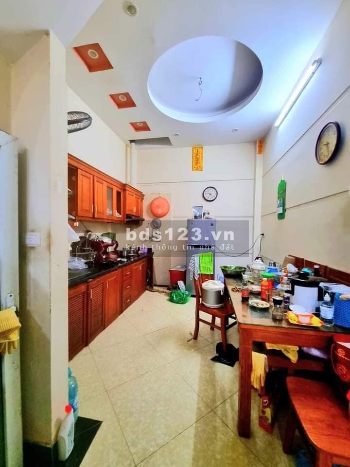 Bán nhà gần phố Trương Định, Hai Bà Trưng 40m, 4 tầng, mt 3.2m, giá 4.1 tỷ