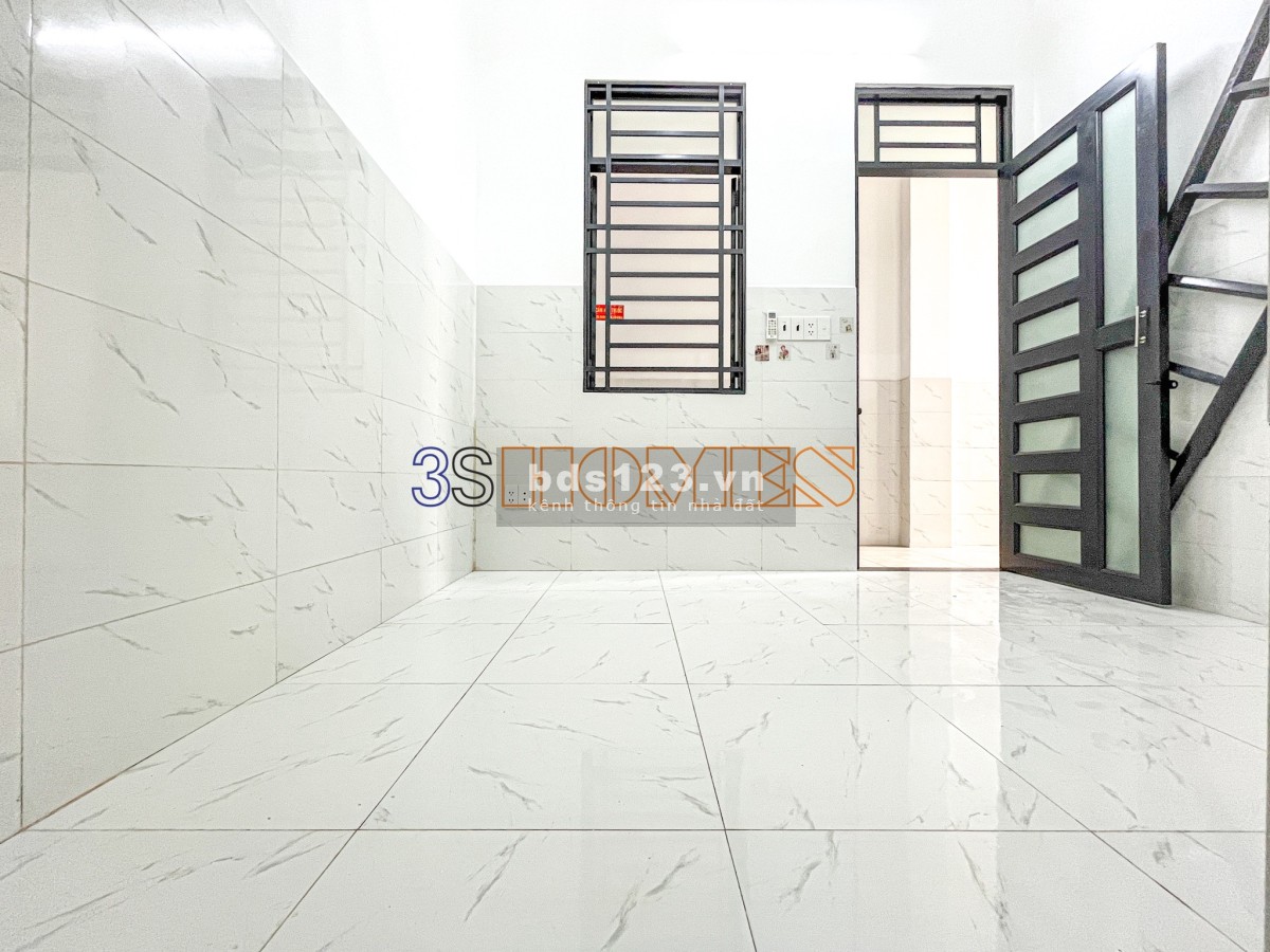 Cho thuê phòng rộng gác cao 1m9 gần chợ Hạnh Thông Tây