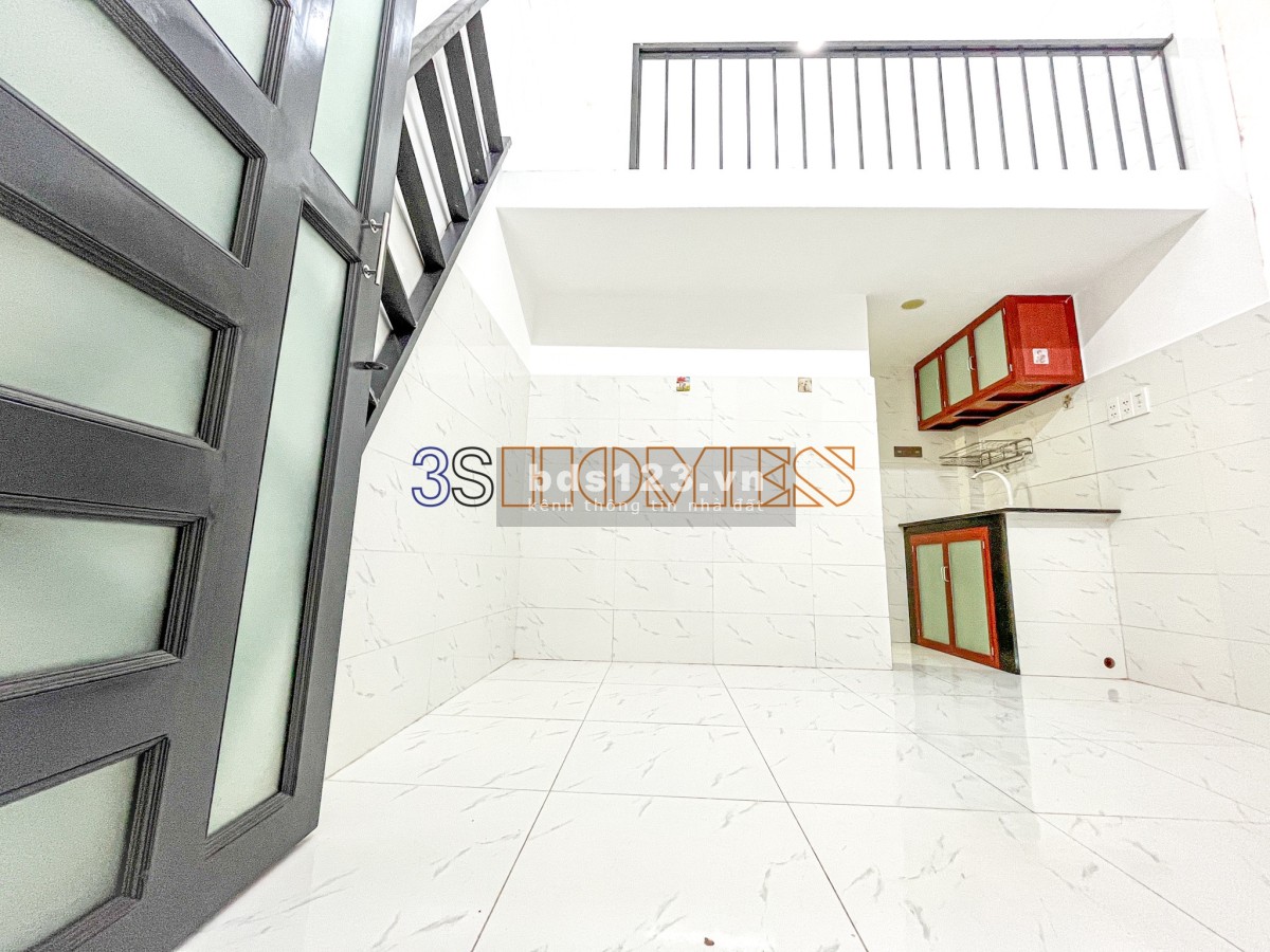 Cho thuê phòng rộng gác cao 1m9 gần chợ Hạnh Thông Tây