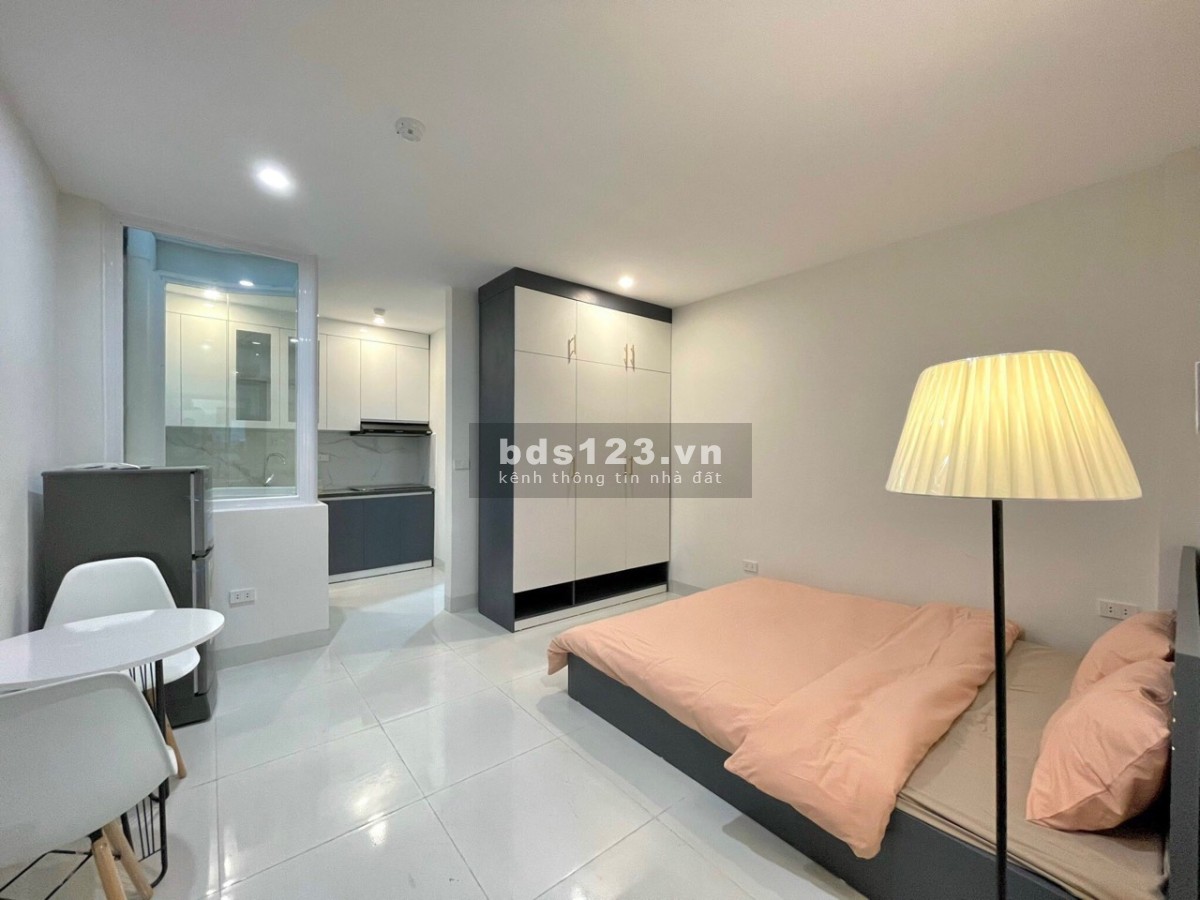 Bán nhà riêng Lê Thanh Nghị, CCMN cực chất 97m2 hơn 14 tỷ, ô tô đỗ cửa, 6 tầng thang máy