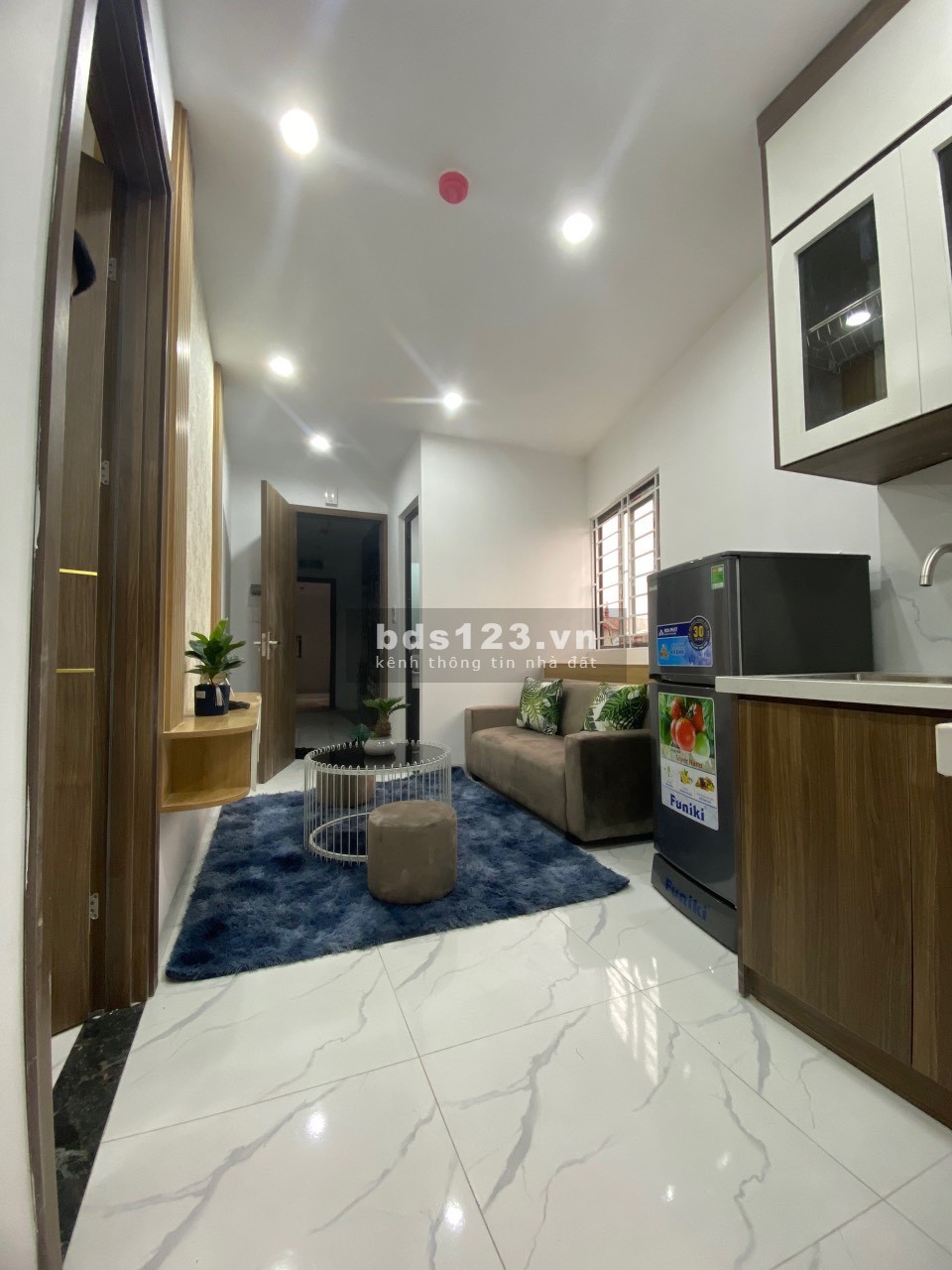 Bán nhà riêng Lê Thanh Nghị, CCMN cực chất 97m2 hơn 14 tỷ, ô tô đỗ cửa, 6 tầng thang máy