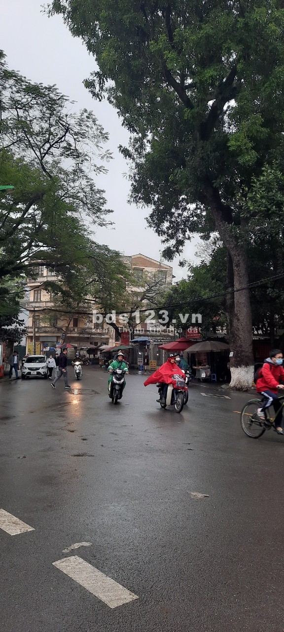 Bán nhà riêng Lê Thanh Nghị, CCMN cực chất 97m2 hơn 14 tỷ, ô tô đỗ cửa, 6 tầng thang máy