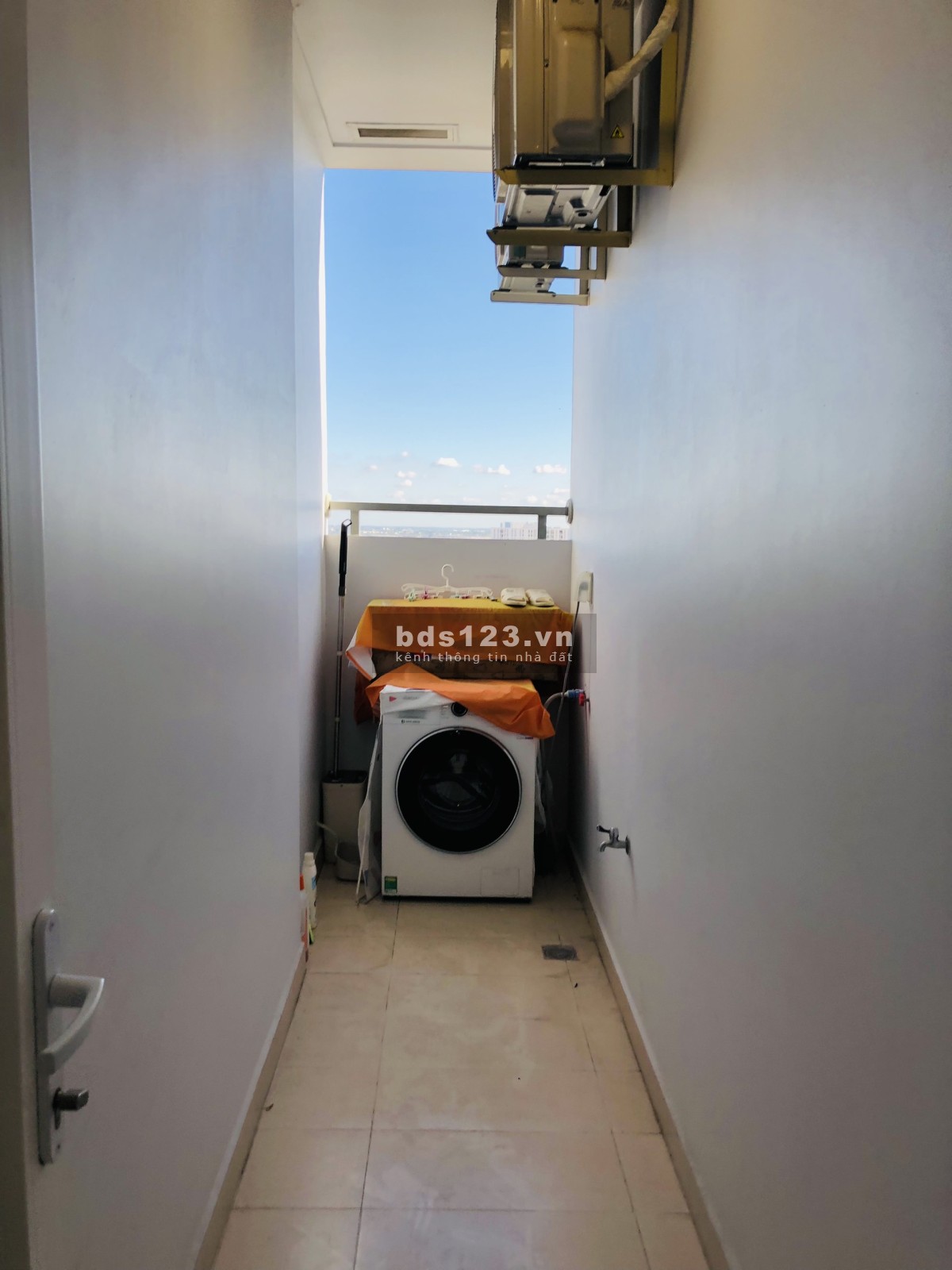 Cho thuê Moonlight 1pn 1wc full nội thất đẹp giá 10 triệu/tháng, vào ở liền. Lh: 0938308438