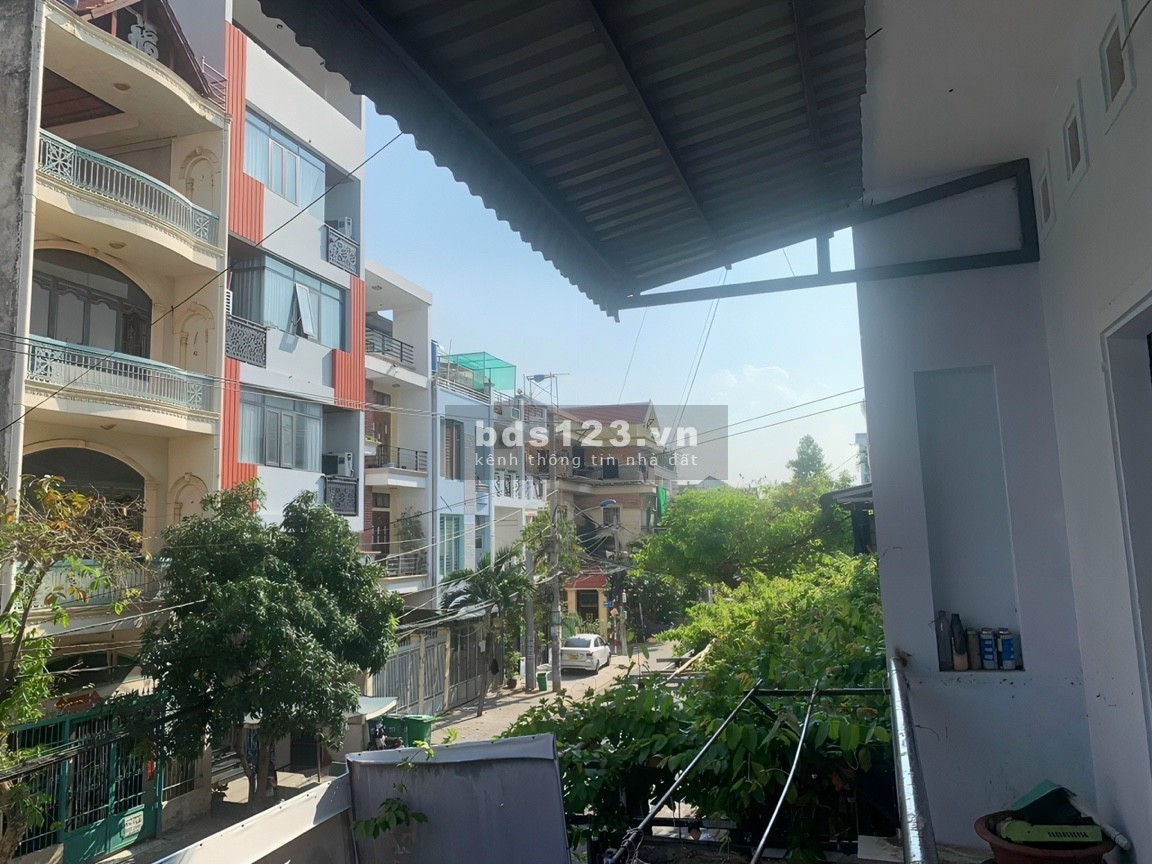 Bán nhà riêng 4 lầu, 65m2 đường số 28, P Tân Quy quận 7, nội thất cao cấp, hẻm xe hơi, tặng nội thất
