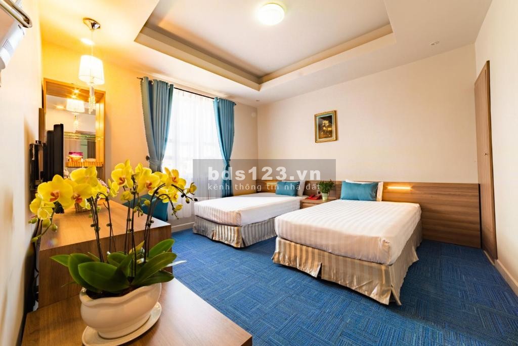 Bán khách sạn tiêu chuẩn 3 sao trung tâm tp Dalat