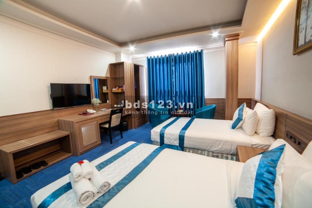 Bán khách sạn tiêu chuẩn 3 sao trung tâm tp Dalat