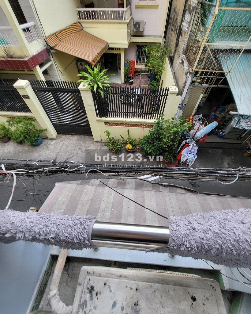 Bán nhà đường Nguyễn Cửu Vân HXH 5m 3L 26m2. Giá 5,2 tỷ