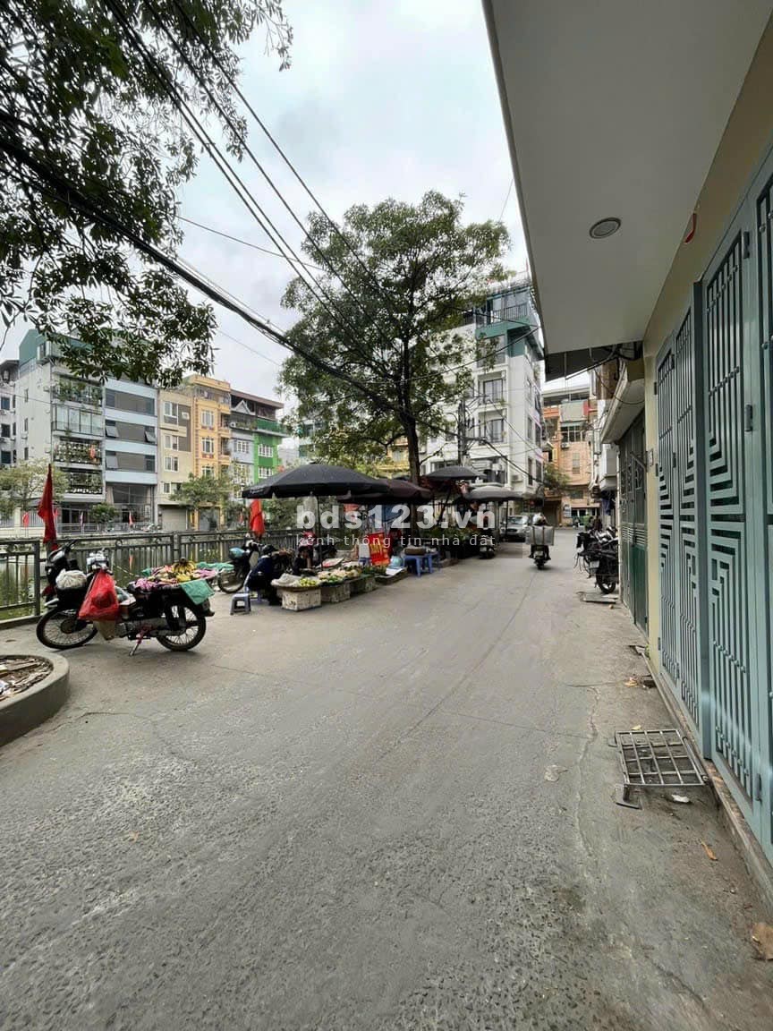 Bán nhà Khương Hạ mới tinh - 1 bước ra ô tô - 3 bước ra hồ, ngõ thông dtsd 35m2